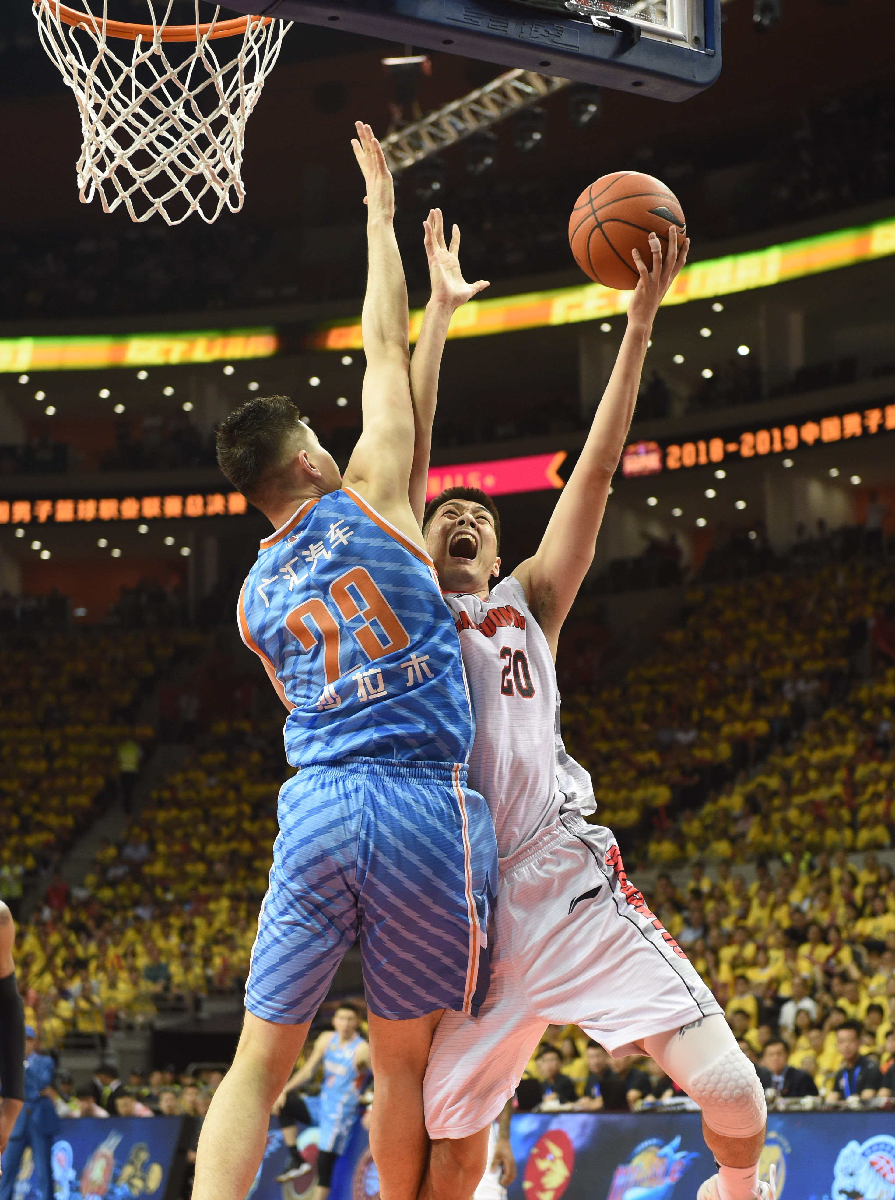 c7娱乐-太狠了！西亚卡姆与40激战G2分钟新疆广汇今晨复出首秀，今晚里尔伤情更新的简单介绍