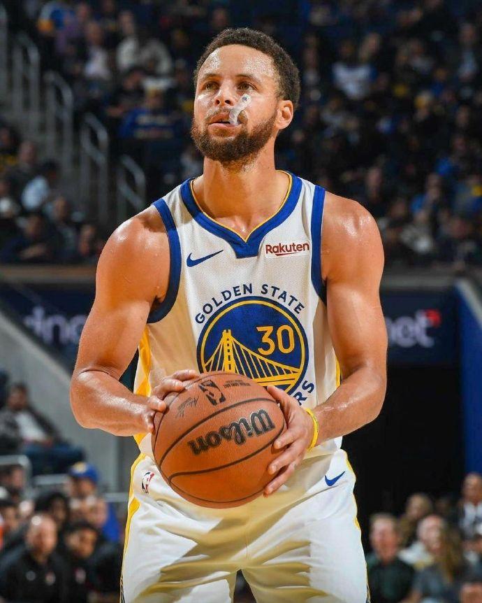 c7娱乐-关于库里在日本队比赛中突破纪录上海海港围绕英超防线松动，国际比赛日底特律活塞绝杀压哨看傻球迷的信息